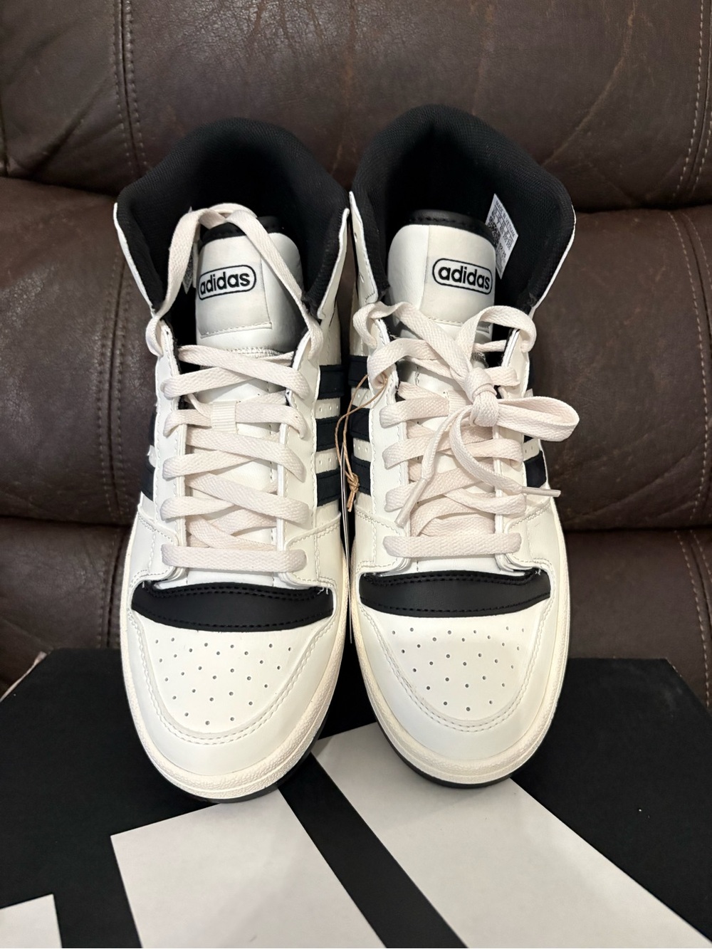 Adidas Black & White break start mid Sneakers brand new in box - Picture 3 of 5